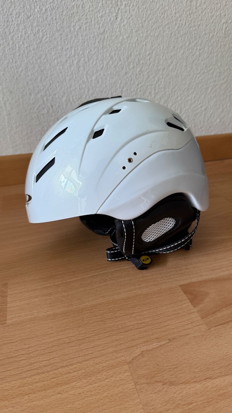 Rossignol Skis: Rossignol Skiset mit Schuhen und Helm – Gebraucht aus Lichtensteig von elv_9dzx 8