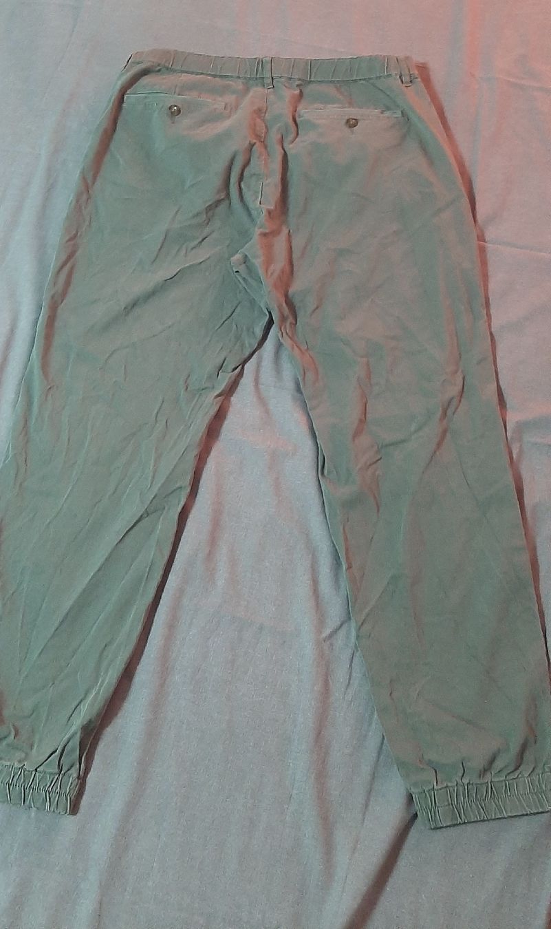 Uniqlo Pantaloni: uniqlo hose – Nuovo (secondo la descrizione) da Montreux venduto da Sorabest 1