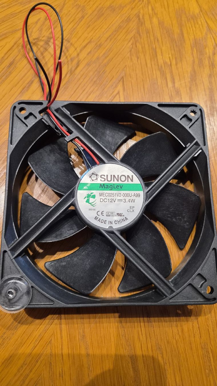 Ventilatoren: diverse Fan/Lüfter – Gebraucht aus Bern von Salva23
