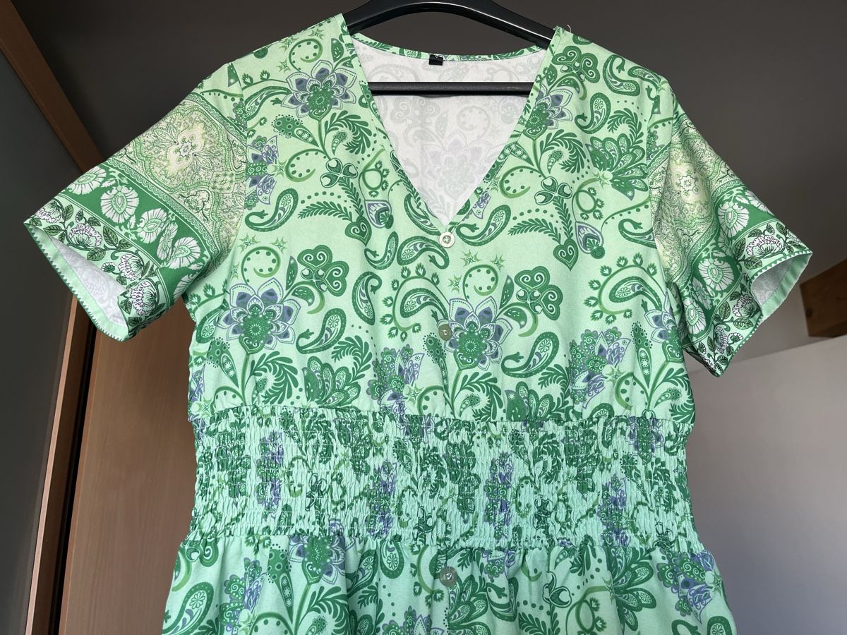Robes: Robe longue verte imprimée taille S petite  – Neuf (Voir description) à Genève par Libellule477 1