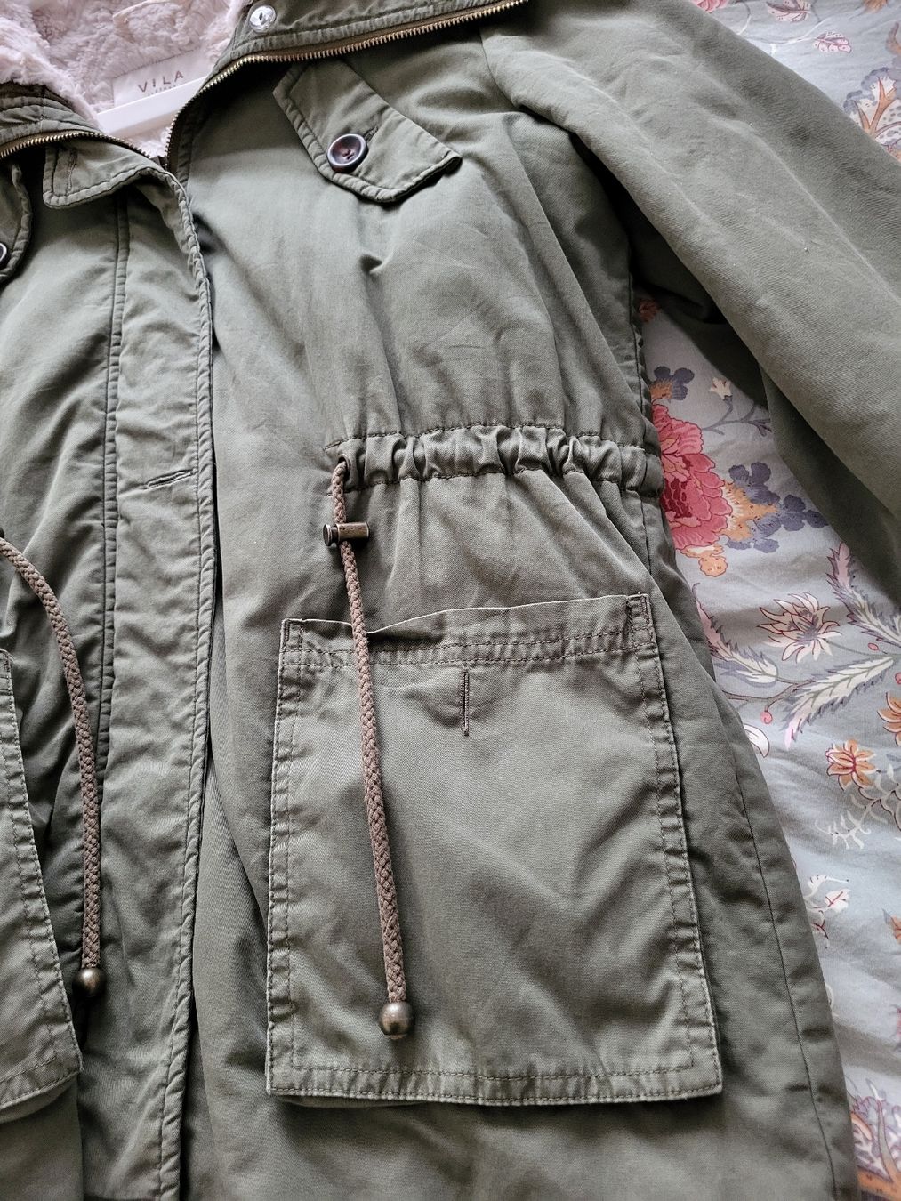Vila Giacche: Vila Winterjacke Khaki mit Teddyfell, Grösse S – Usato da Zürich venduto da Mada45 3