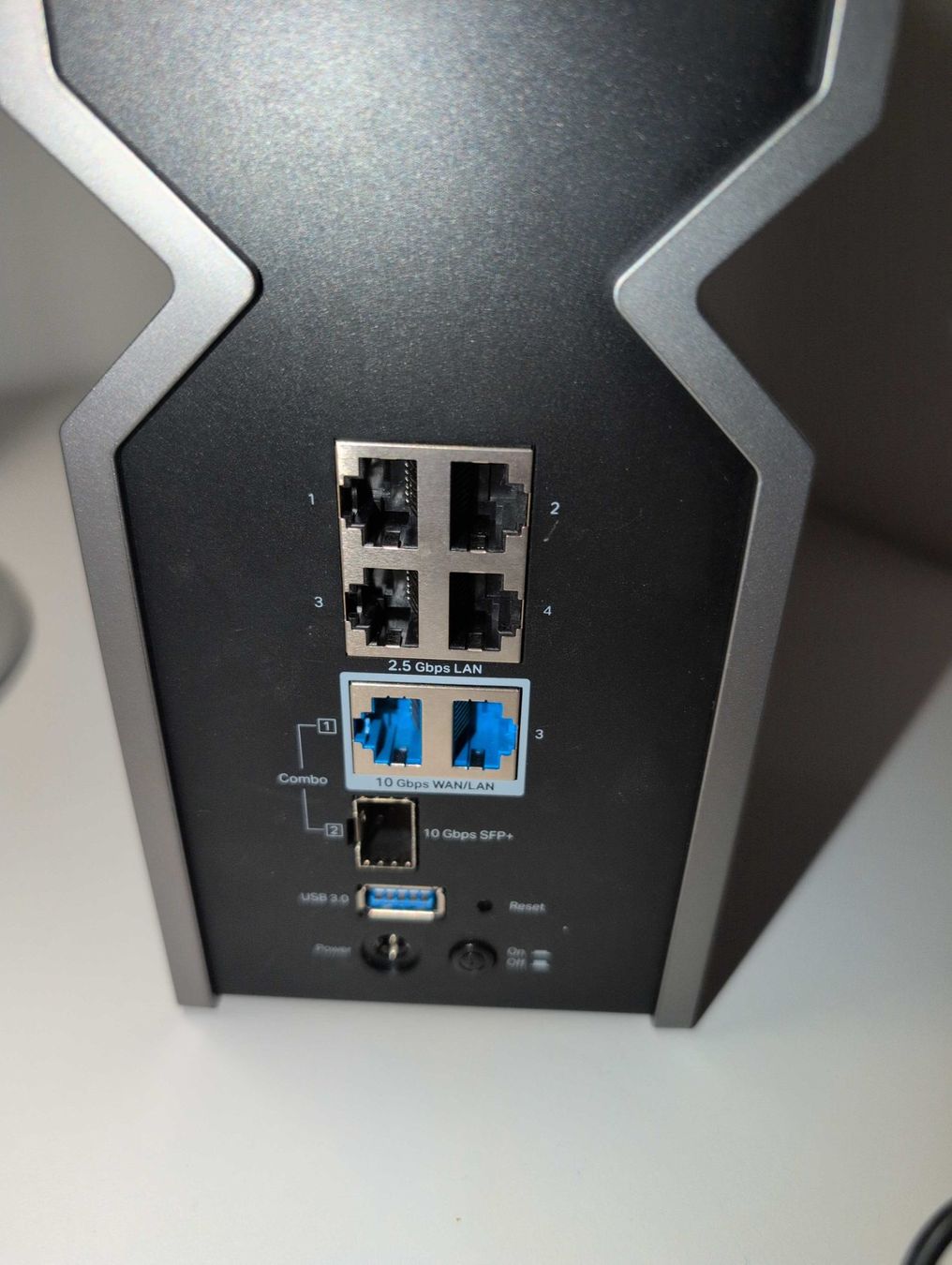 TP-Link Modem & Router: TP-Link Router 10 Gbps WAN/LAN SFP+ – Usato da Bolligen venduto da drskate2 1