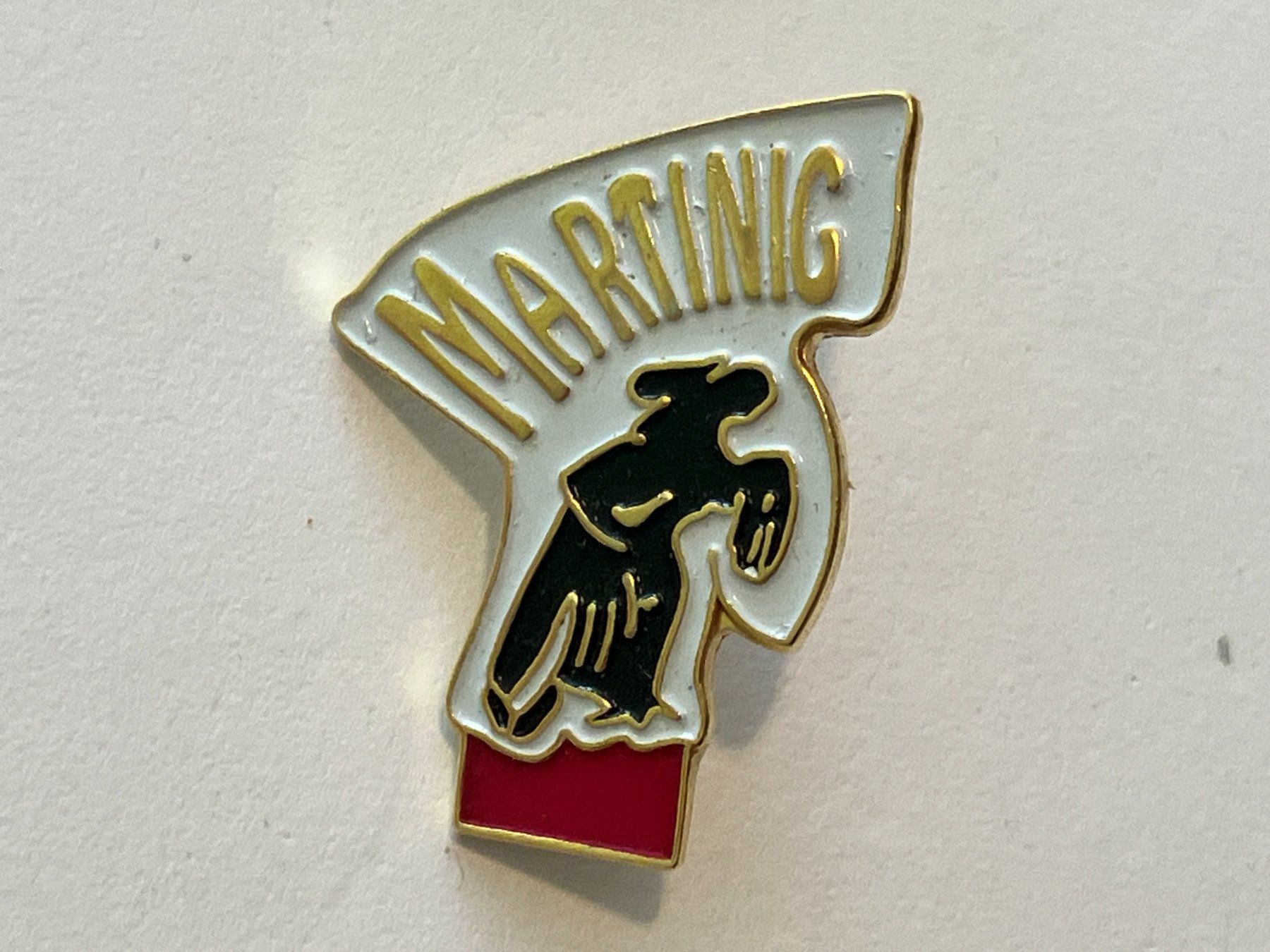 Plaquettes & Badges: 1 Pin Martinig – D'occasion à Basel par djwwpp