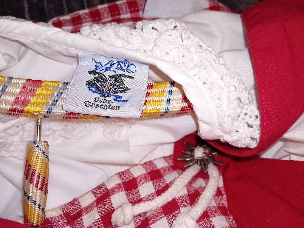 Vestiti & Gonne: Dirndl rot/weiss mit Bluse (Gr. 134) – Usato da Rubigen venduto da hockey1979 2