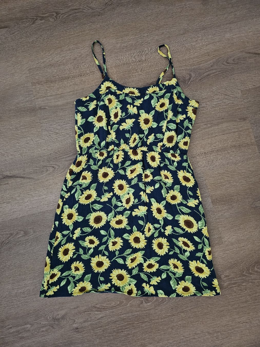 Kleider: Sonnenblumenkleid L – Neu (gemäss Beschreibung) aus Büttikon AG von PAM120319