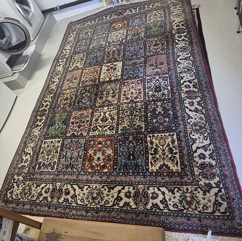 Teppiche: Gebetsteppich – Gebraucht aus Niedergösgen von 7591
