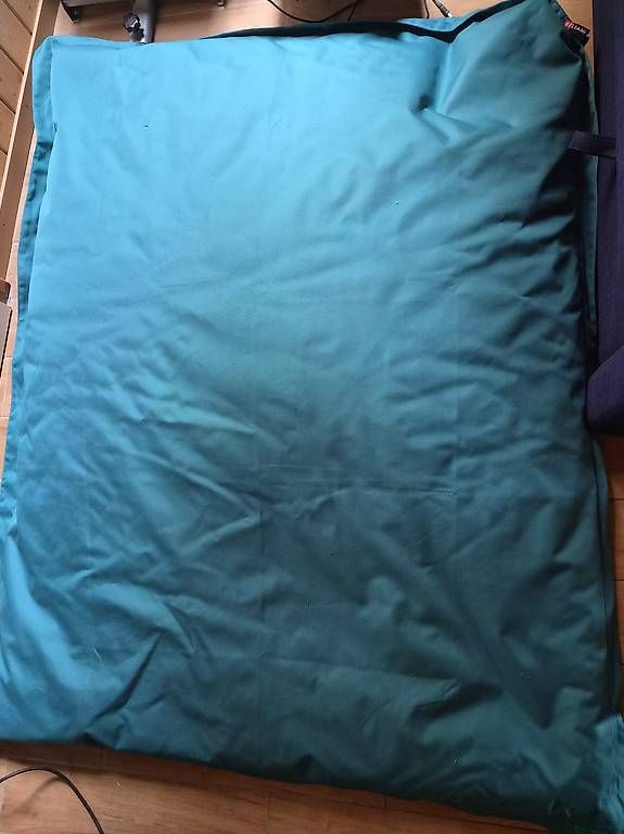 Sgabelli: Pouf turquoise – Usato da Sugnens venduto da san_786r 2