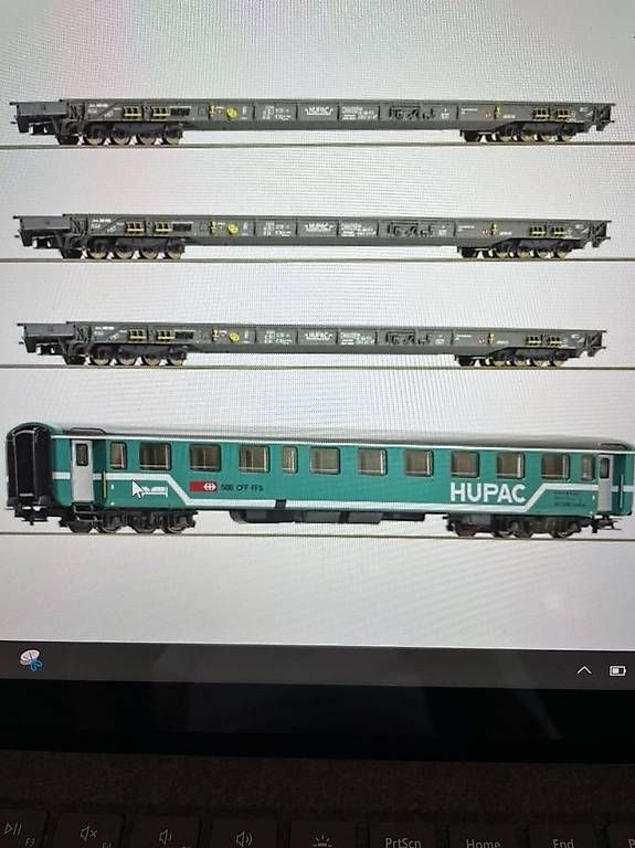 Modellini di ferrovie: Hupac Rollende Landstrasse – Usato da Ebikon venduto da Mr.Busdriver 1