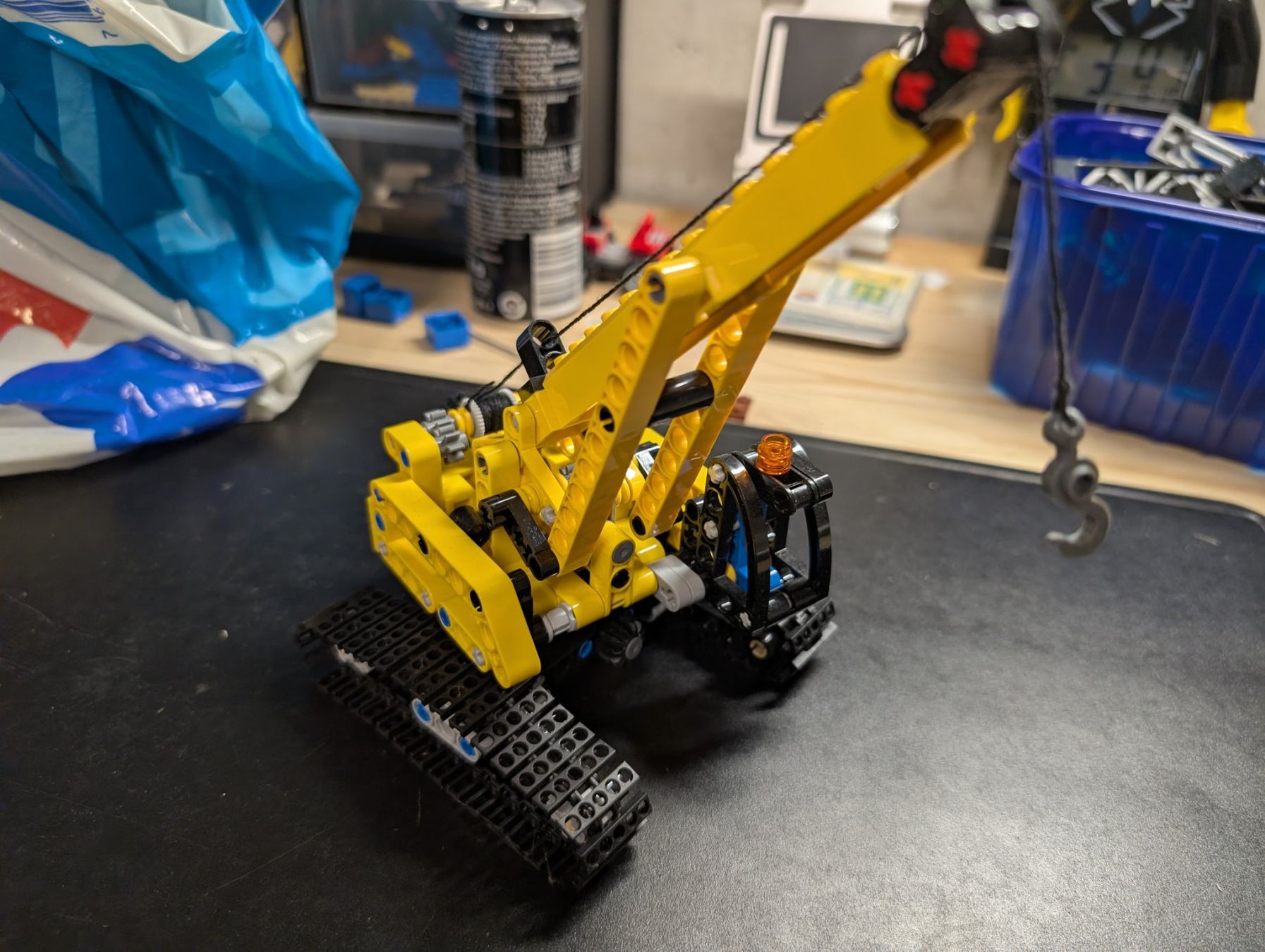 Lego Jeux de construction: Lego 9391 Raupenkran – D'occasion à Oppligen par Pin-Fall-Shop 2