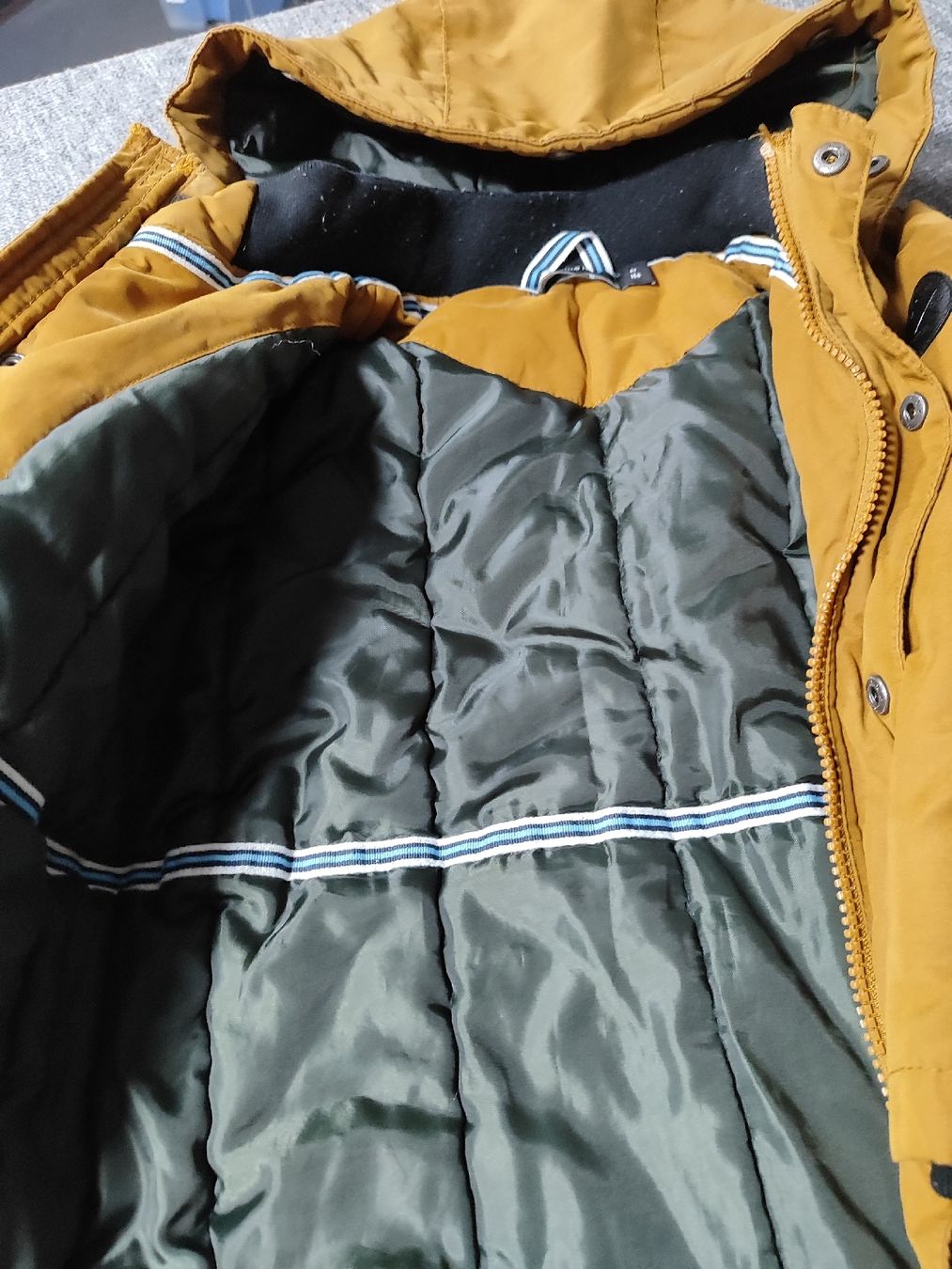 Name It Jacken & Mäntel: Kinder Winterjacke Name It Farbe Ocker Grösse 104 – Gebraucht aus Murten von NathalieBruderermlnb 3
