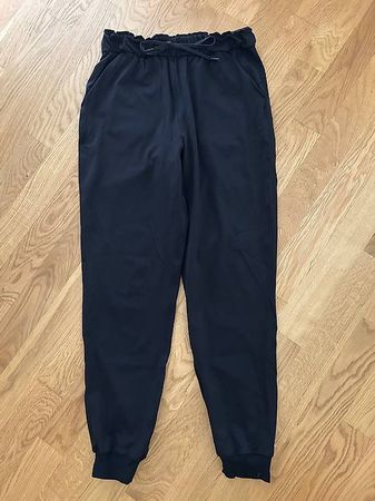 Lululemon Hose Grösse 6