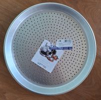 Pizzablech / Kuchenblech gelocht 36 cm