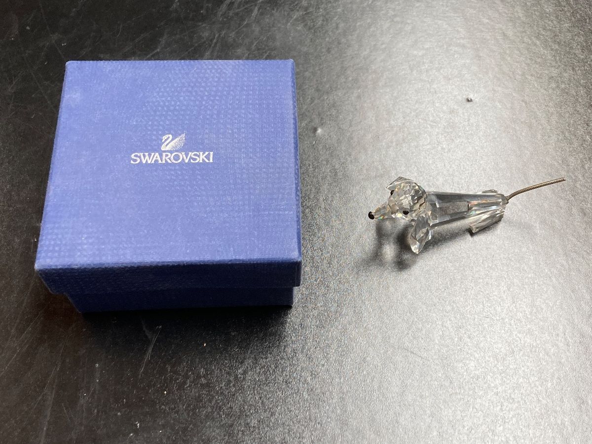 Swarovski Statuette: Swarovski - Hund - Dackel – Usato da zürich venduto da papalapa