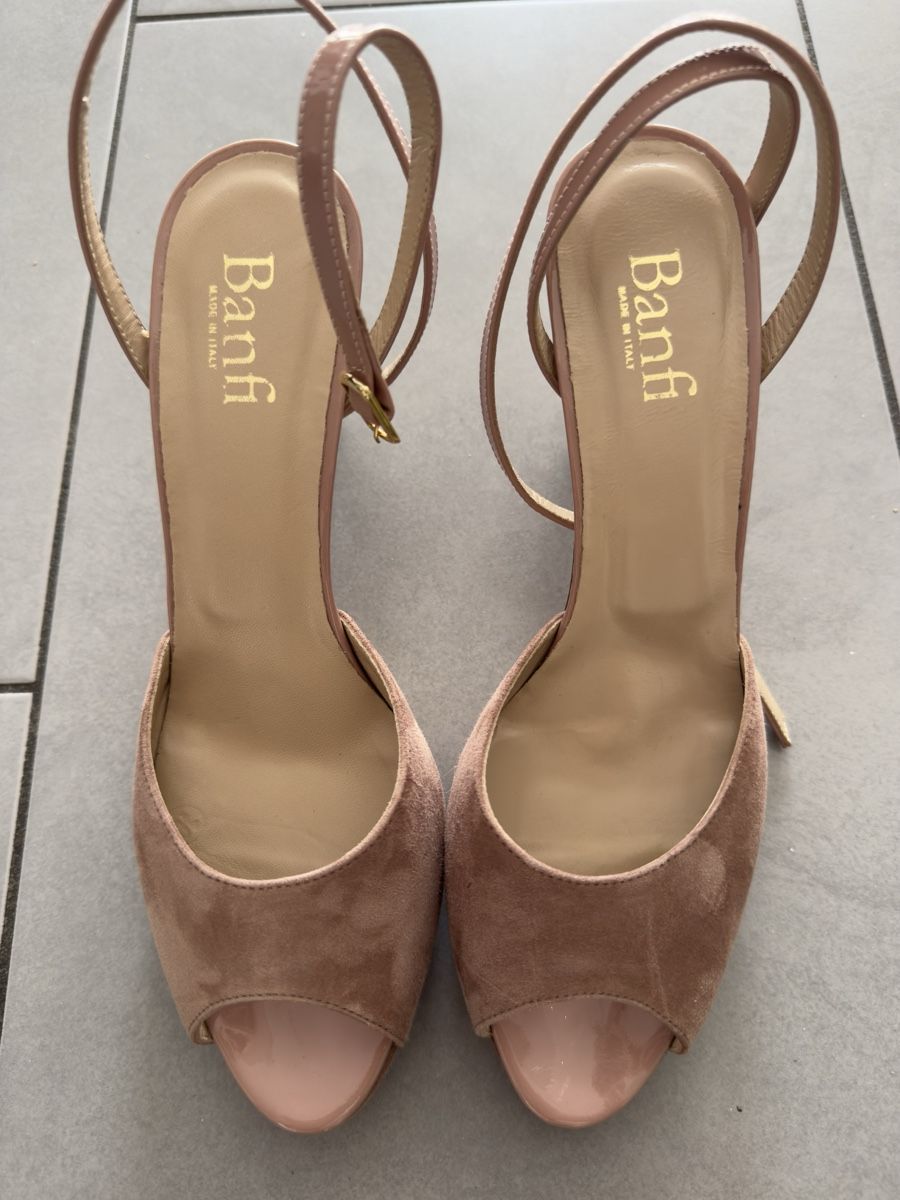 Scarpe da donna: Escarpins en daim rose poudré – Usato da Saxon venduto da joe_75hb 3