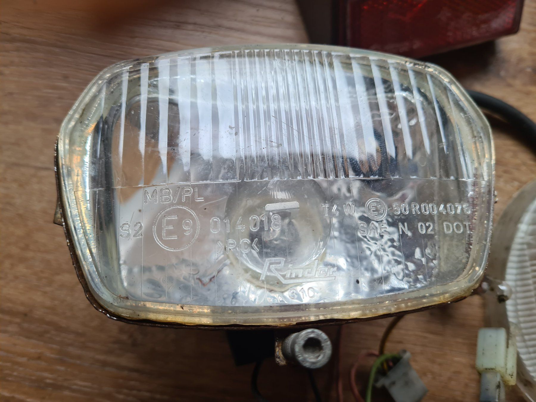 Piaggio Ciclomotori: Piaggio-Lampen Teile und Rucklichter..Original – Usato da frümsen venduto da Sailem 2