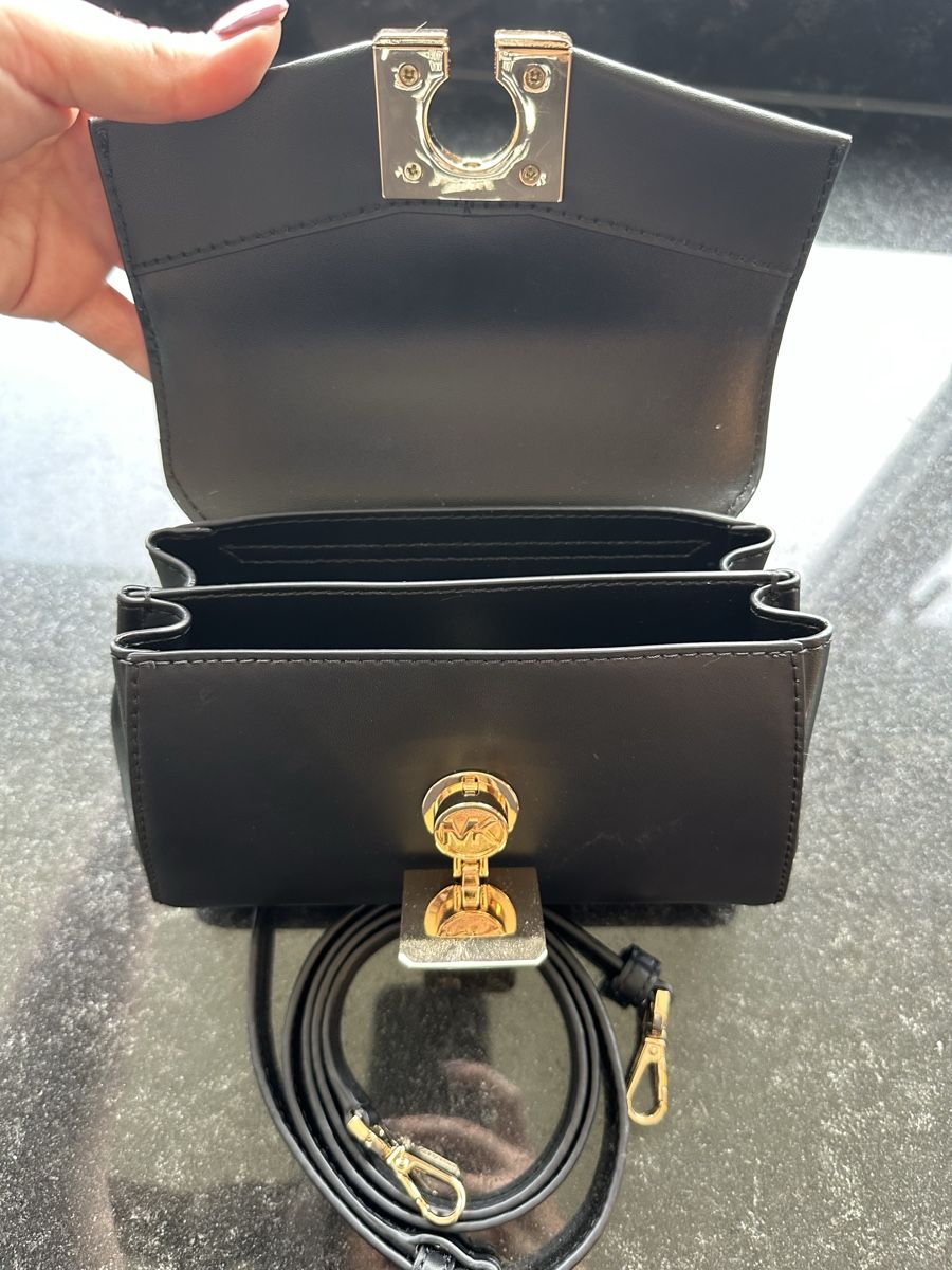 Michael Kors Borse da donna: Michael Kors Small Handbag Black – Usato da Bern venduto da Shininglove 1