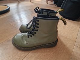 Dr. Martens Kinderboots Grösse 33 – Olivgrün