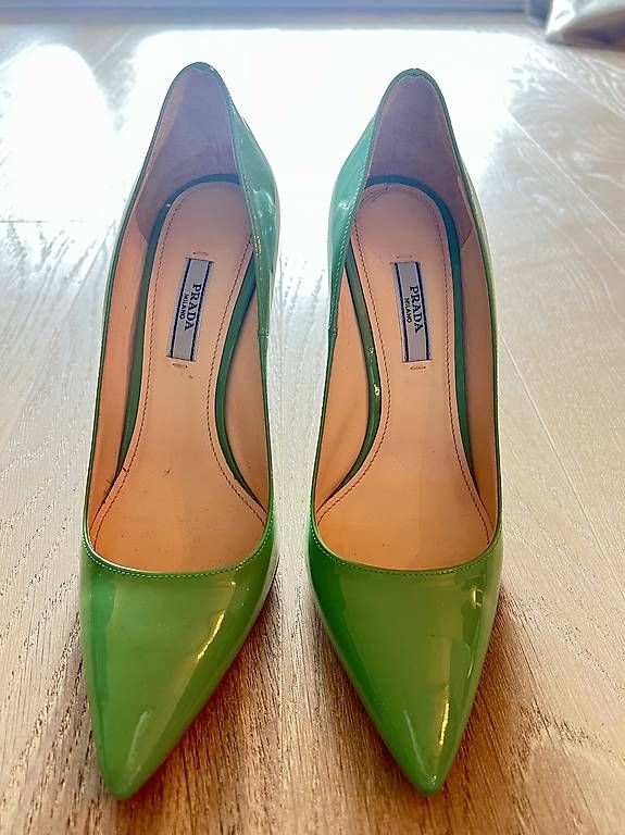Damenschuhe: Prada Pumps Grün, Grösse 37 – Gebraucht aus Rorschach von Iuliana03