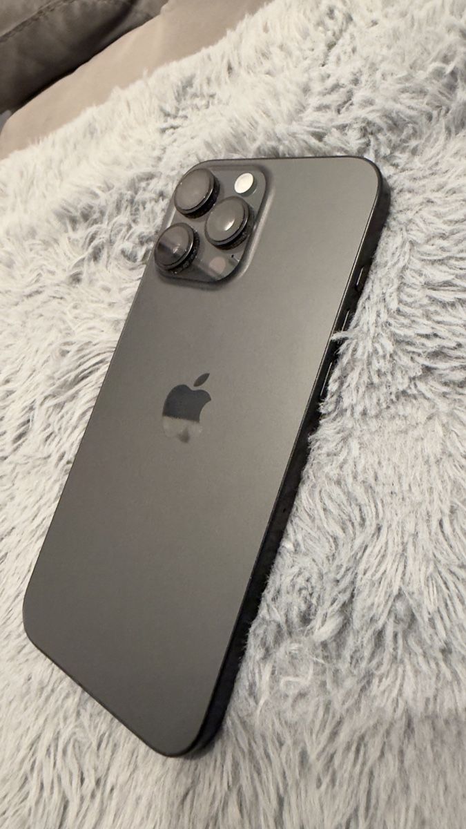 Apple Handys / Smartphones: Apple iPhone 16 Pro Max 256 GB 95% Battery – Neu (gemäss Beschreibung) aus Pontresina von pas_76cr 3