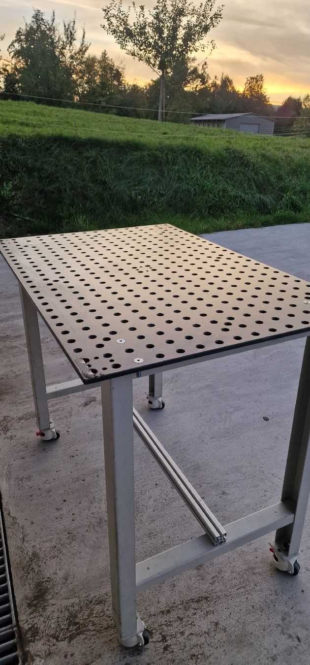 Lista Banchi da lavoro: Schweisstisch 800mm x 1200mm – Usato da Emmenbrücke venduto da inf_l8yf 5