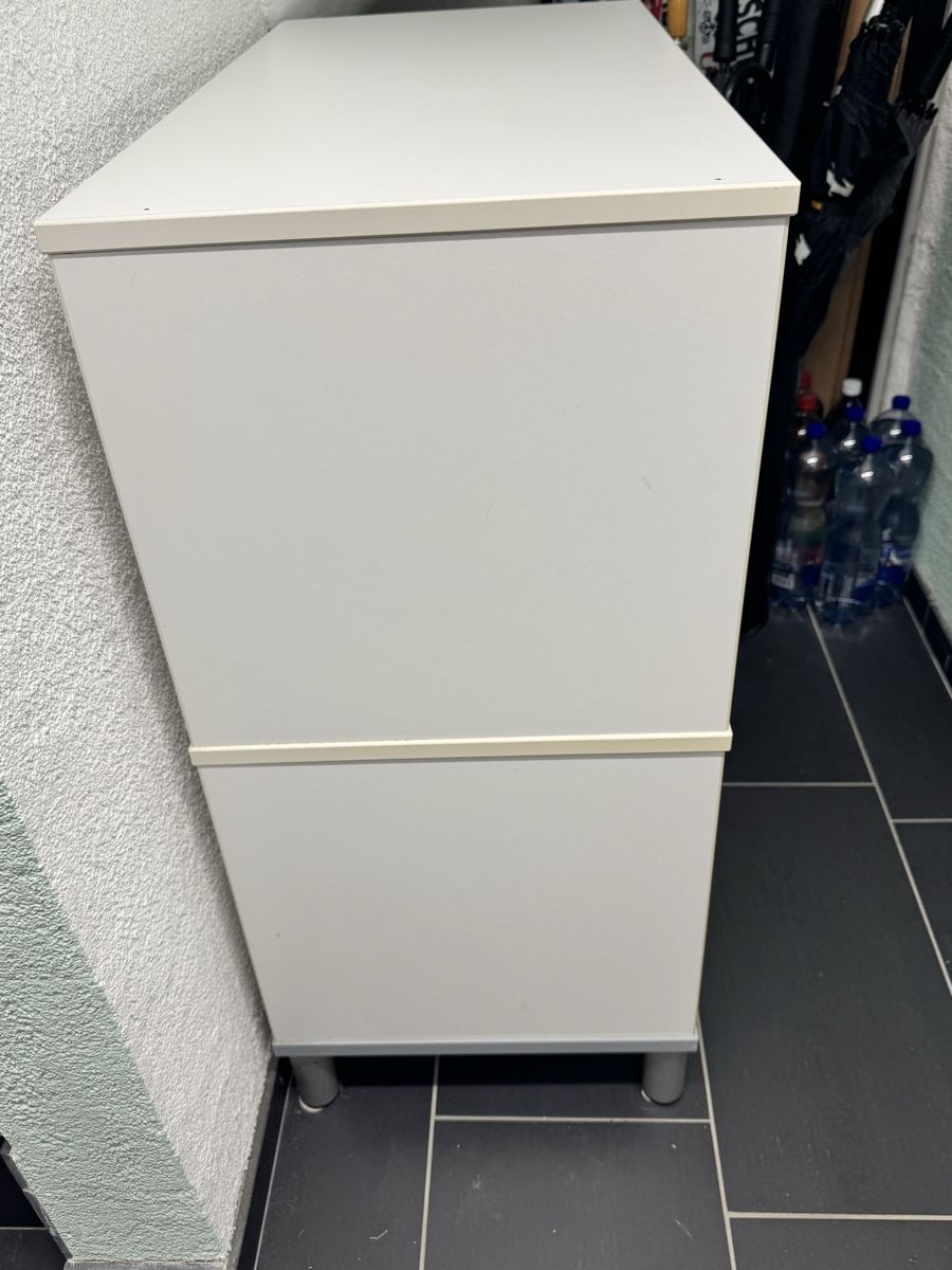 Cassettiere: Ikea Kommode weiss  sehr stabil – Usato da Oberweningen venduto da Jogi2 4