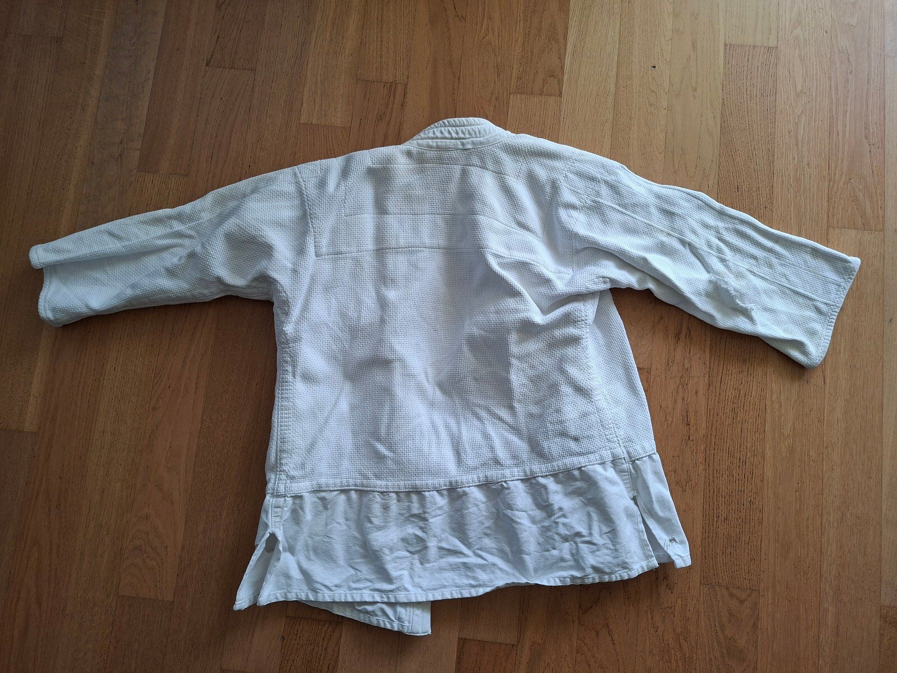 Giacche: Judogi weiss, Grösse ca. 46-48 – Usato da Goldau venduto da feh_2qvj 1