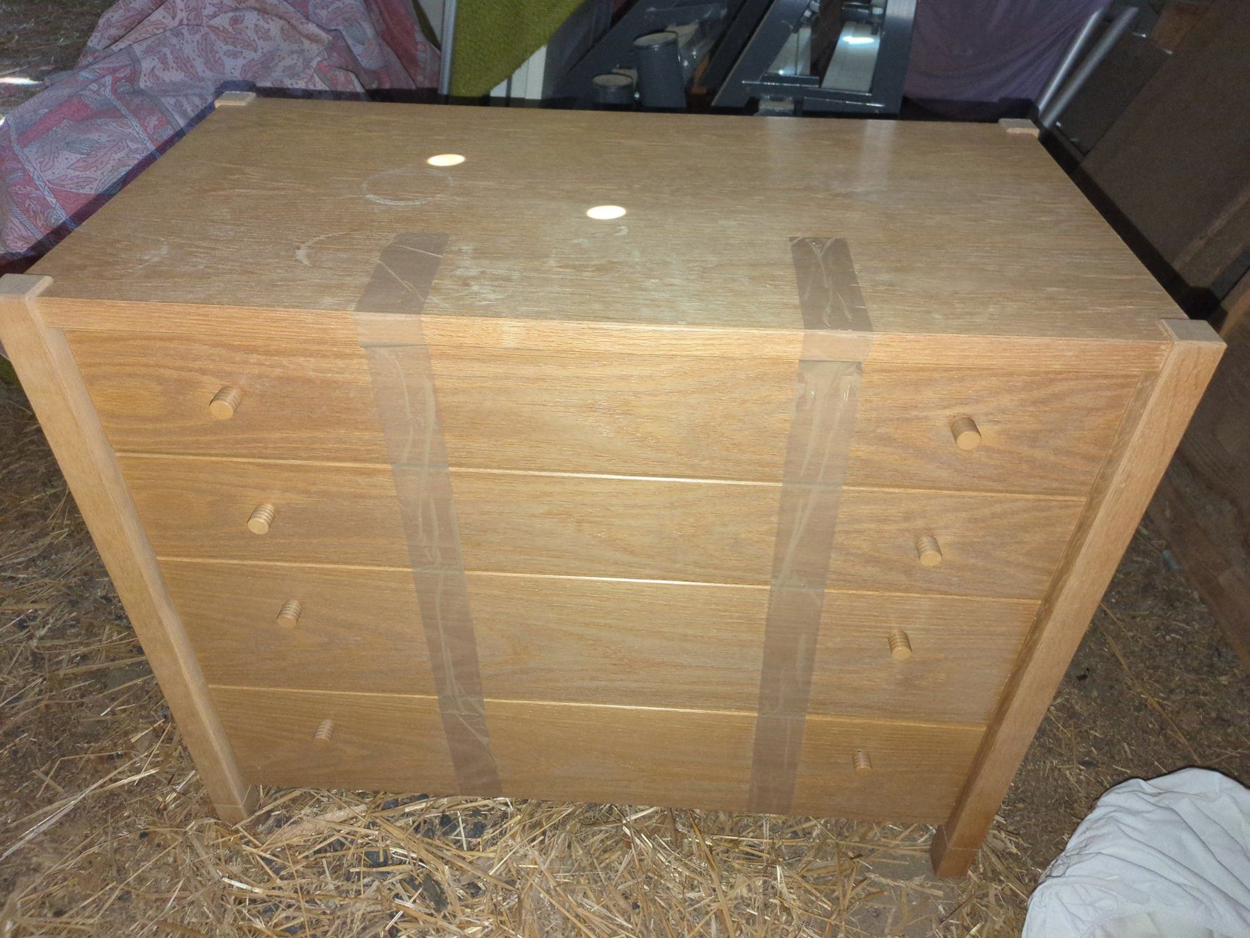 Cassettiere: Commode 4 tiroirs en bois – Usato da Villarepos venduto da PhiVM