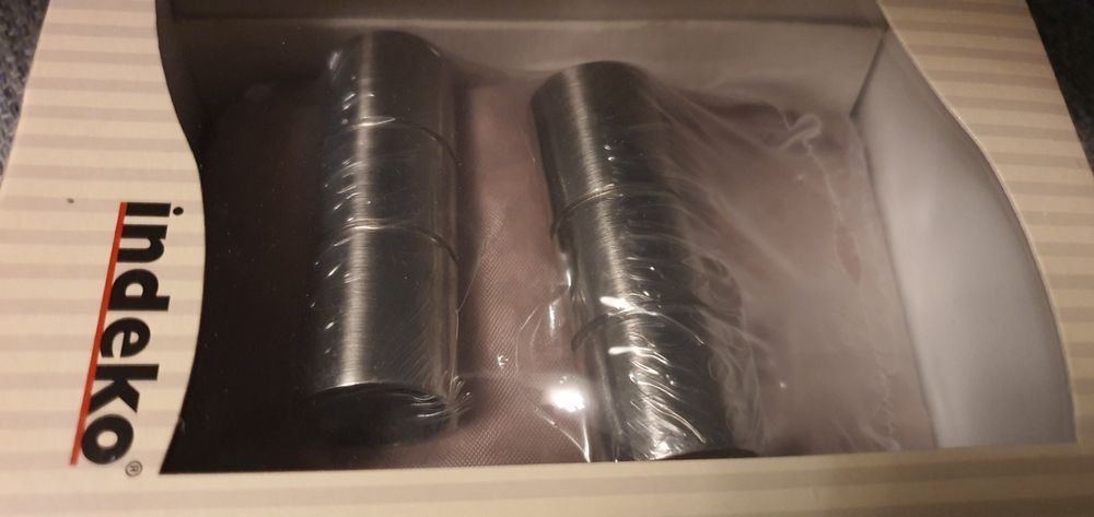 4 Stück Gardinenstangen-Endstücke – 28 Mm Innendurchmesser, Schwarz, Kunststoff, Für Vorhangstangen