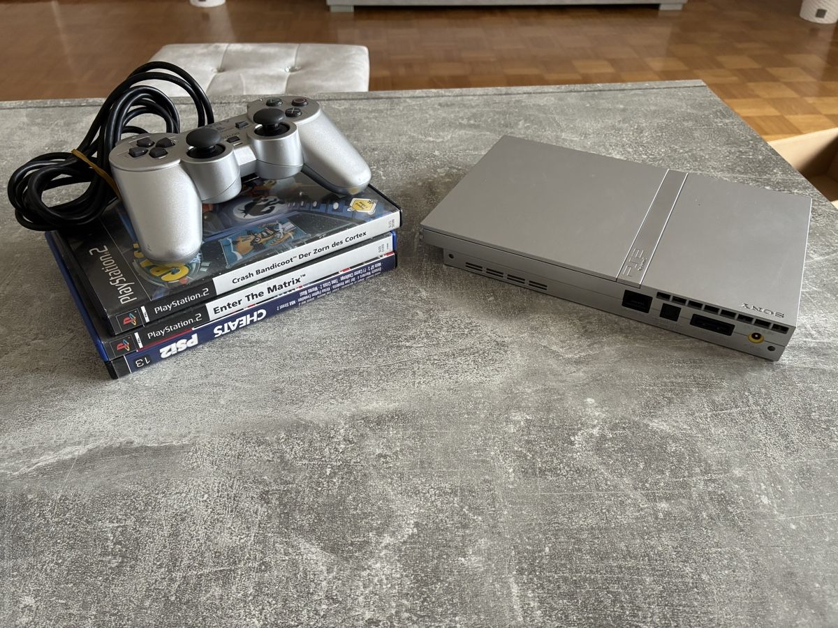 Sony Konsolen: Playstation 2 Slim Silber Set – Gebraucht aus Emmenbrücke von nne_hm9j 3