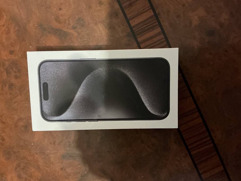 Telefoni cellulari / Smartphones: Iphone 15 pro 128 GB neu – Usato da Winterthur venduto da sen_y7ys 4