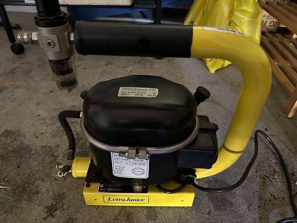 Kompressoren: Airbrush + Kompressor + Anleitungsbuch – Gebraucht aus Meilen von gsc_qg5k 2
