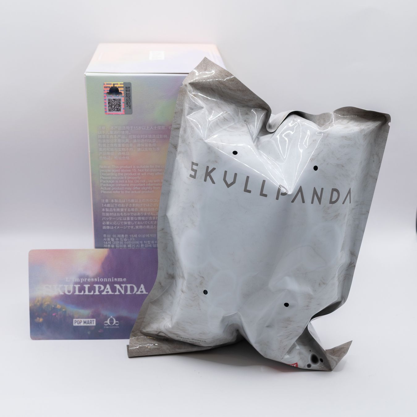 Pop Mart Statuette: POP MART SKULLPANDA L'Impressionnisme Series POND – Nuovo e nell'imballaggio originale da Belmont-Lausanne venduto da HausPopCharm 1