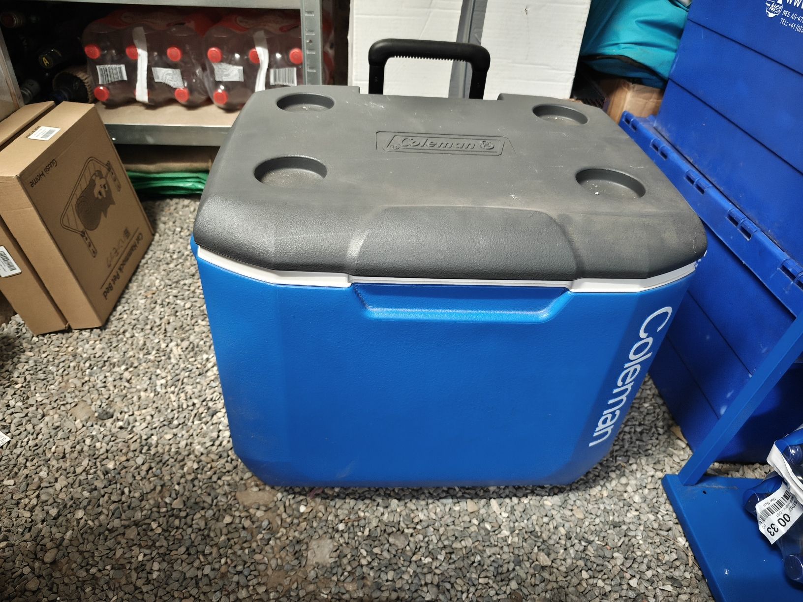 Coleman Frigoriferi & Refrigeratori: Coleman Kühlbox auf Rädern – Usato da zürich venduto da saramarina 2