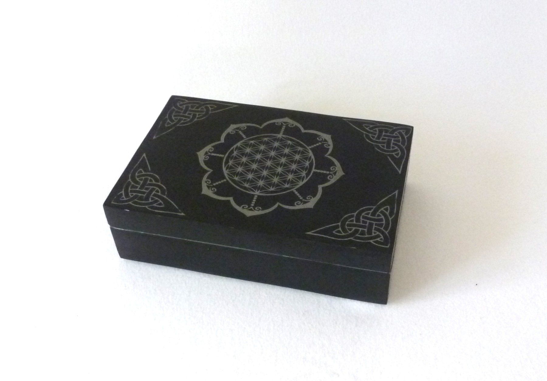 Schmuckkästen: Kartenbox - Blume des Lebens im Lotus – Neu und originalverpackt aus Mauren von Yeelen