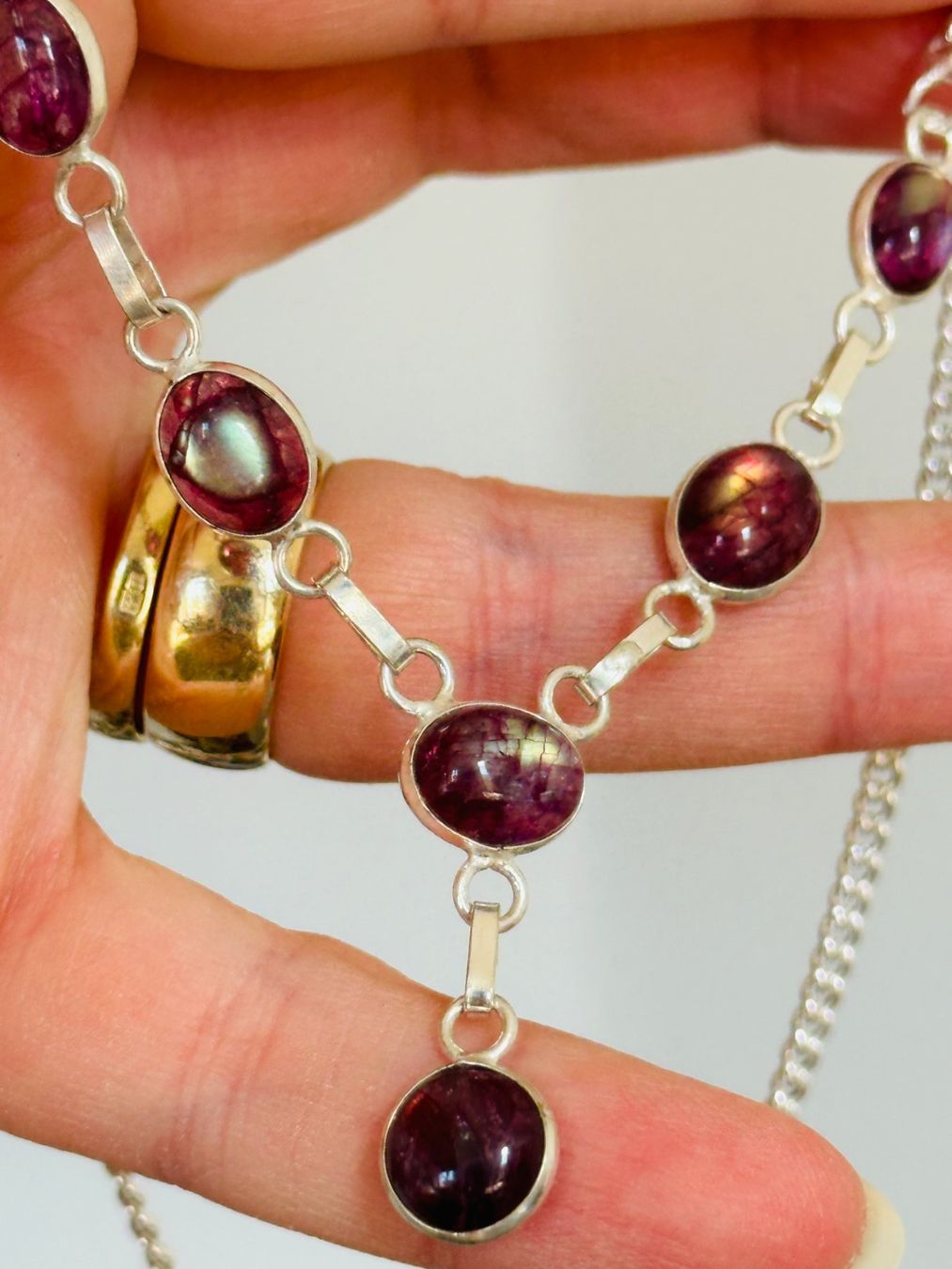 Ketten: Labradorite necklace – Neu und originalverpackt aus Genève von AGBERG 4