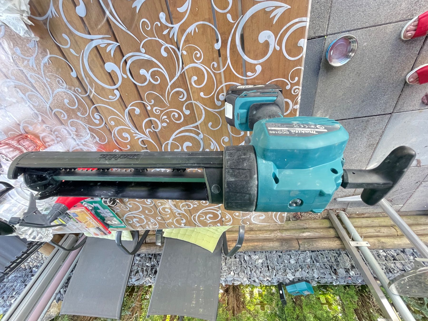 Makita Alle Werkzeuge: Makita Silikonpress Aut. – Gebraucht aus Herbetswil von adobe326 2