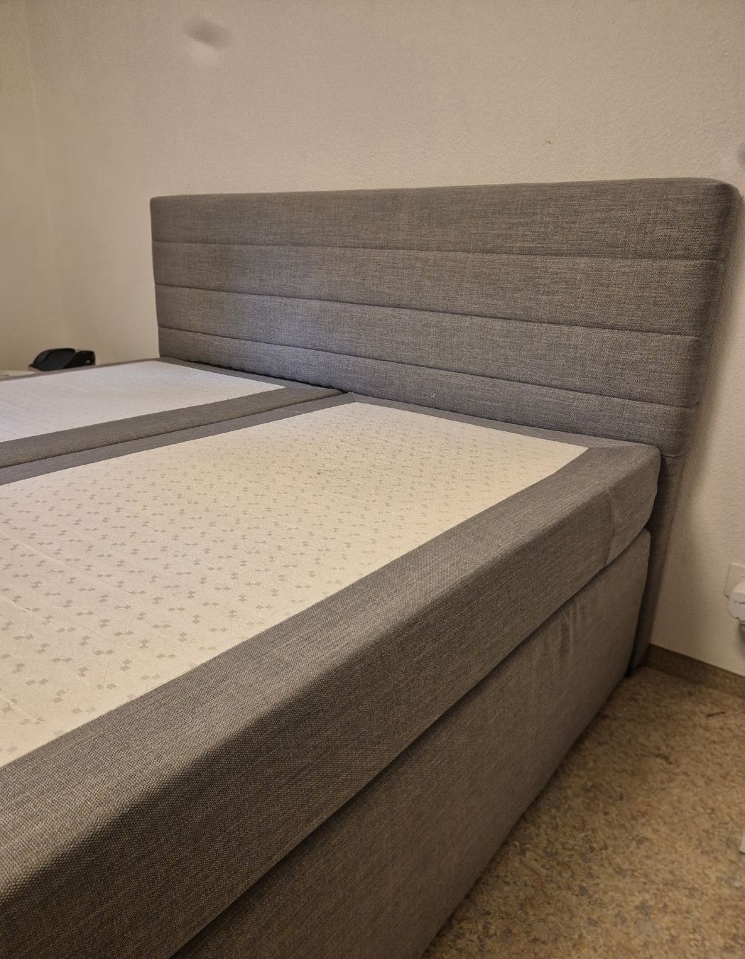 Betten: boxspring bett Grau – Gebraucht aus Regensdorf von niikii7 3
