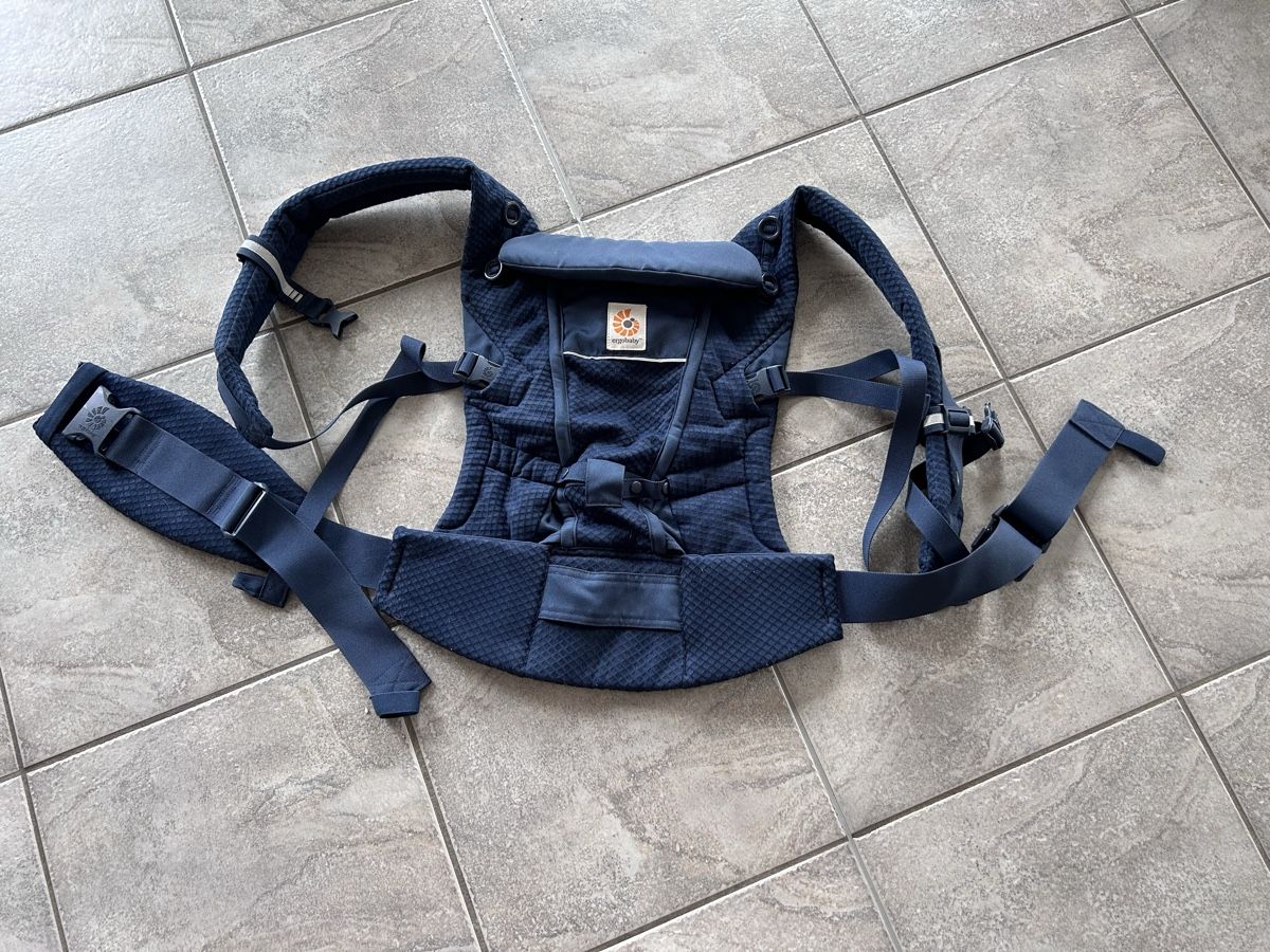 Ergobaby Bauch- & Rückentragen: Ergobaby Soft Flex Babytrage Midnight blue – Gebraucht aus Berg (Dägerlen) von nzelli 1