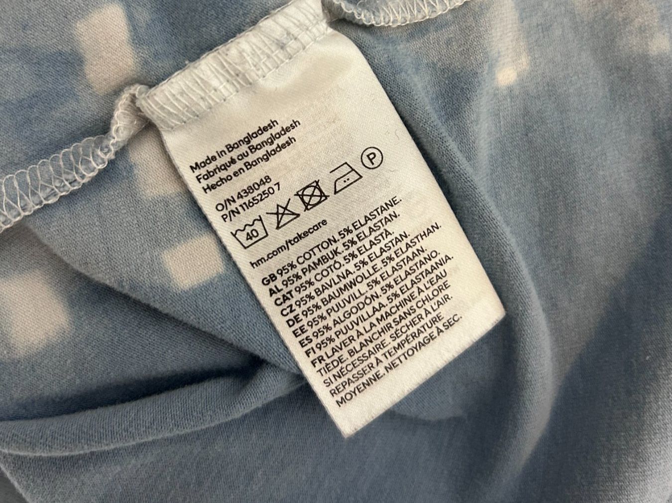 H&M T-shirt: H&M T-Shirt with Tie-Dye – Usato da St. Gallen venduto da look-twice 4