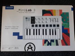 Arturia MiniLab 3 White  État neuf / très peu utilisé