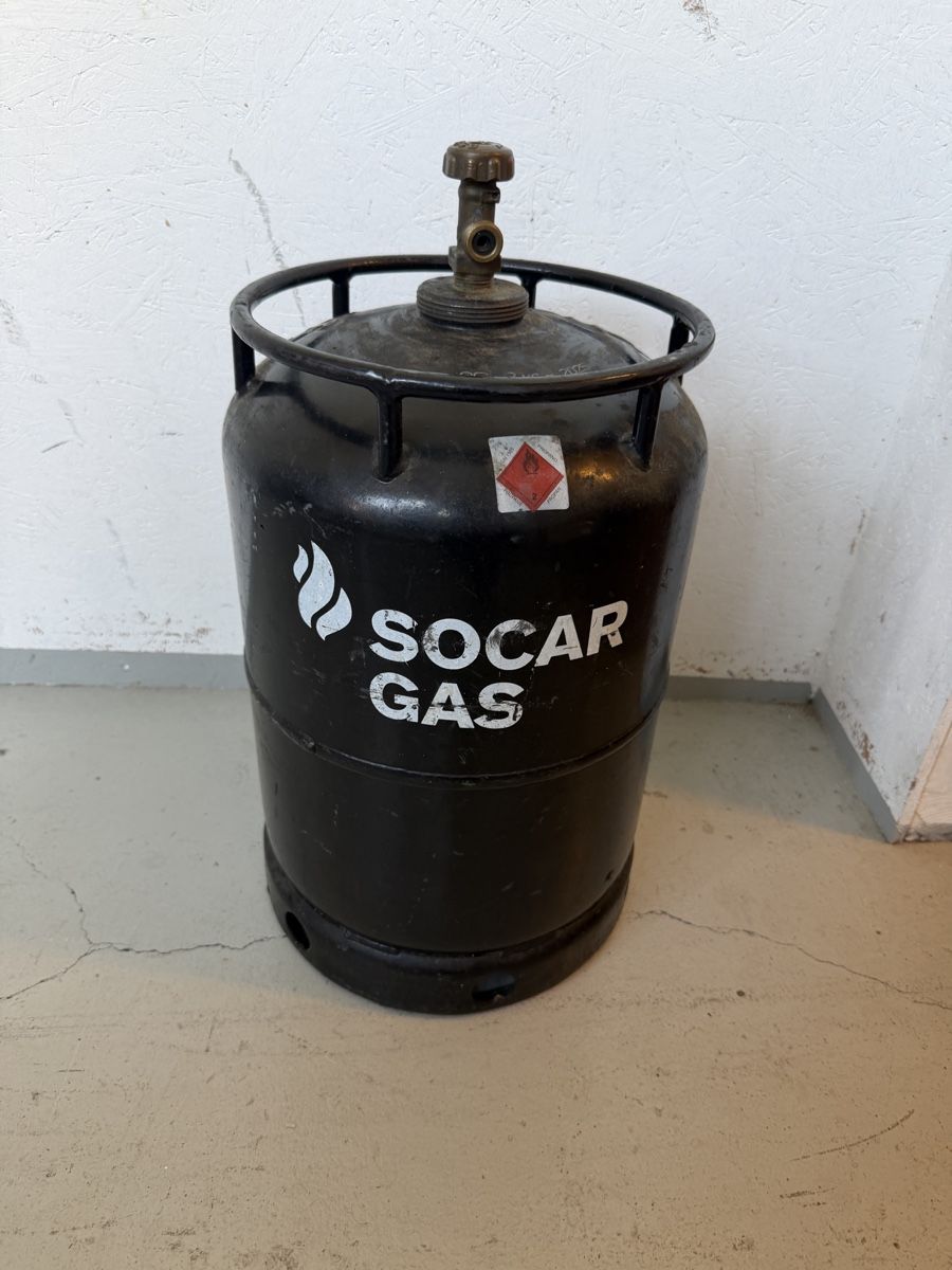 Gas-Geräte & -Technik: Gas Flasche  – Gebraucht aus Murten von Ski-Outlet