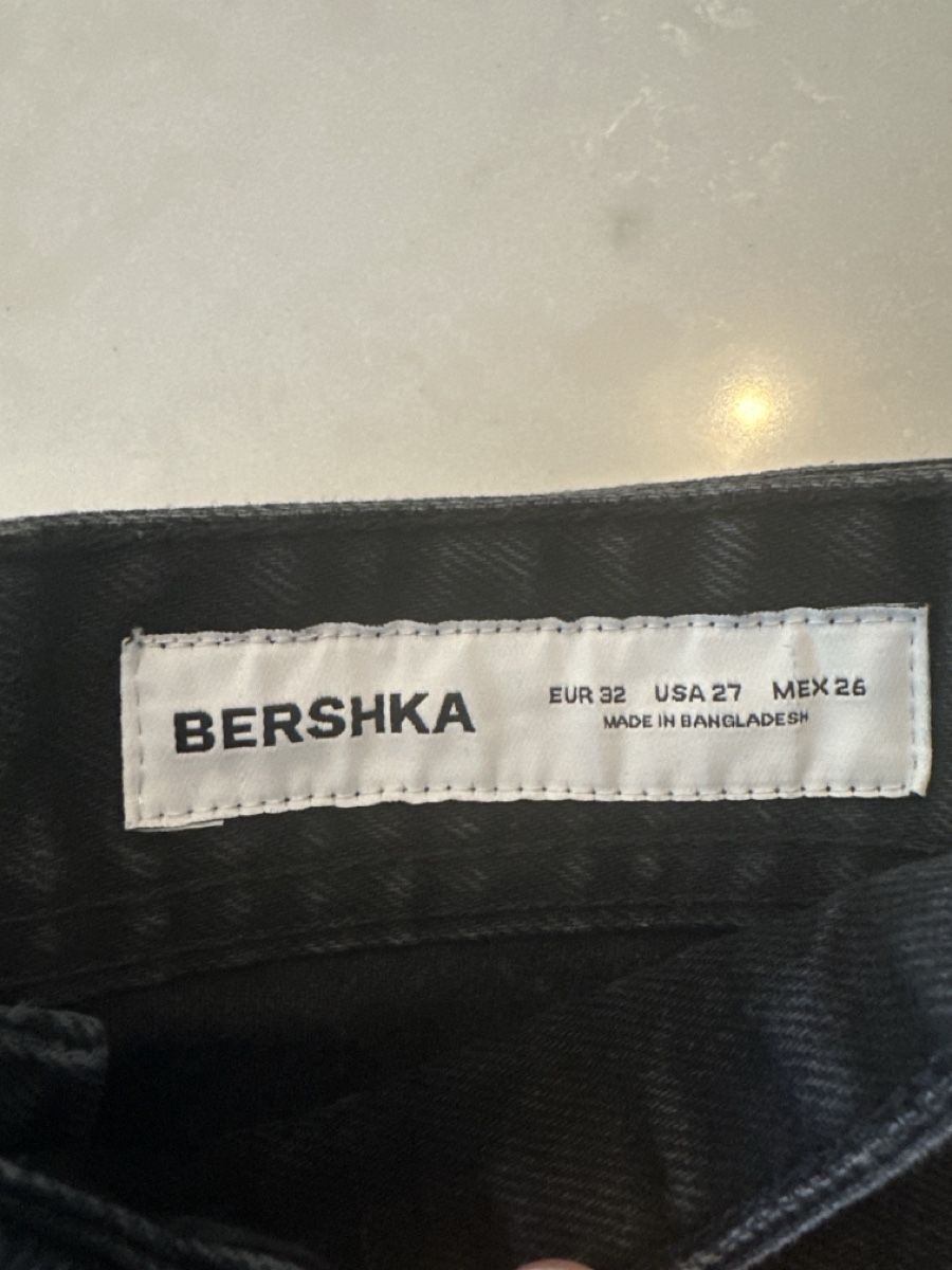 Bershka Pantaloni: Jeans Bershka – Usato da Founex venduto da reb_fws9 1