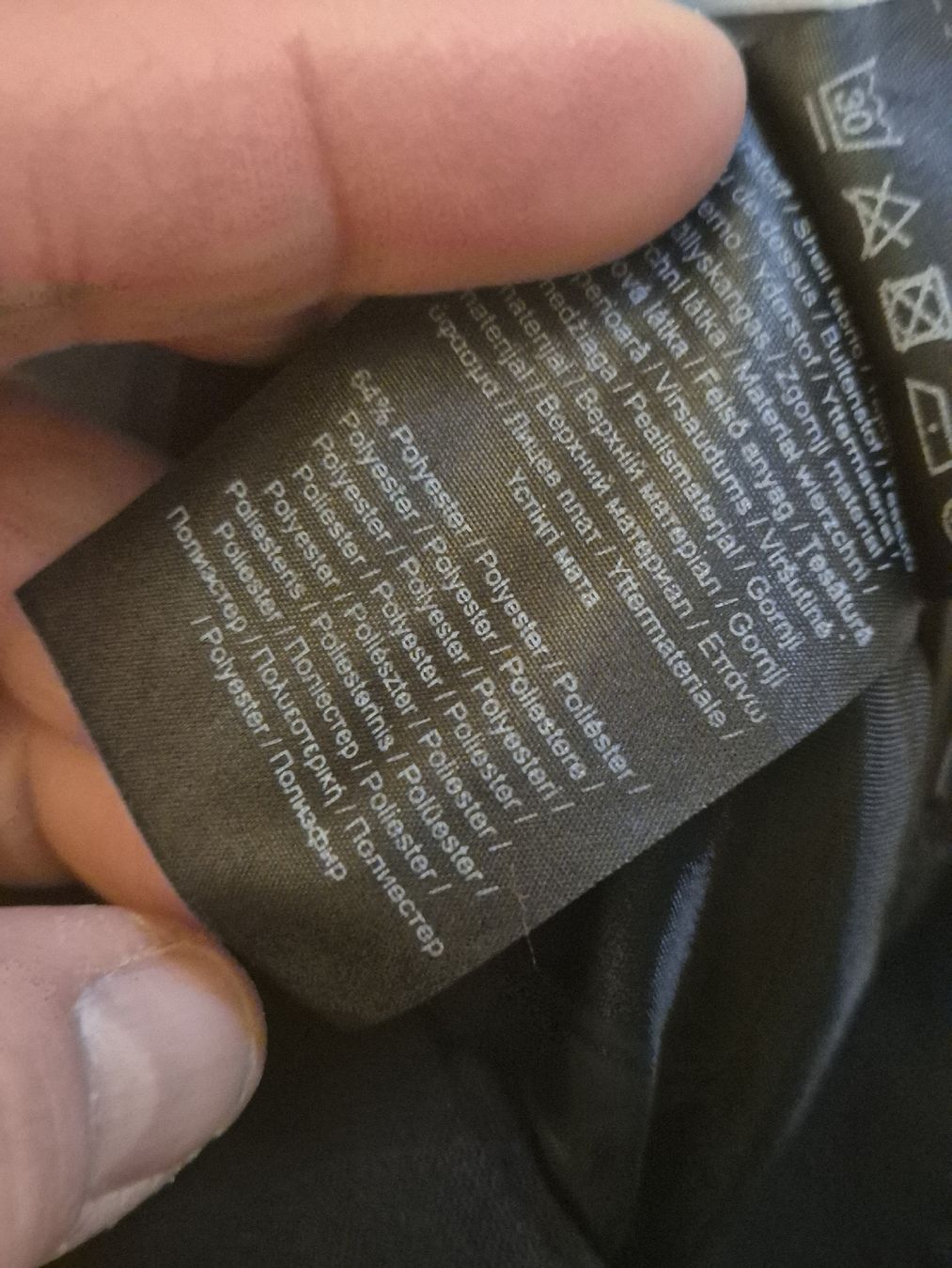 Comma Pantaloni: COMMA Hose, Gr. 40, schwarz, neuwertig – Nuovo (secondo la descrizione) da Herrliberg venduto da SELENONAUTKA 4