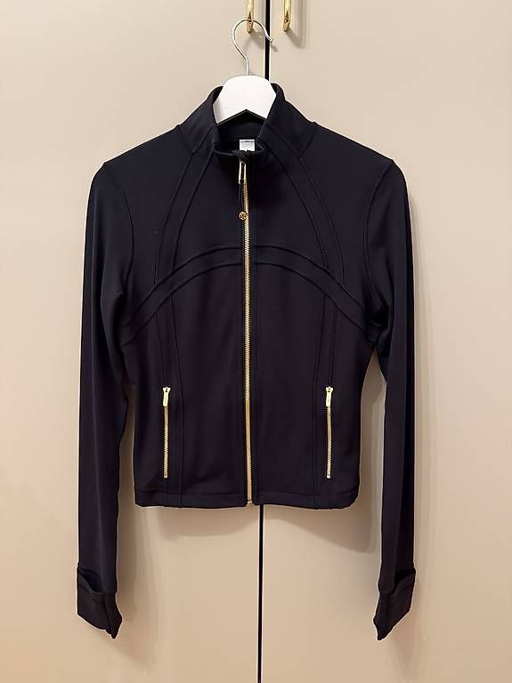 Lululemon Giacche: Lululemon Define Crop Nulu Grösse 8 – Nuovo (secondo la descrizione) da Affeltrangen venduto da lavivala