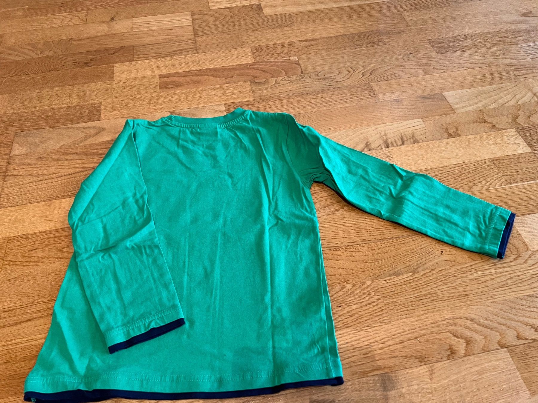 Maglioni & Felpe: Sweatshirt Gr. 128 – Usato da Wallisellen venduto da Kaktus8304 1