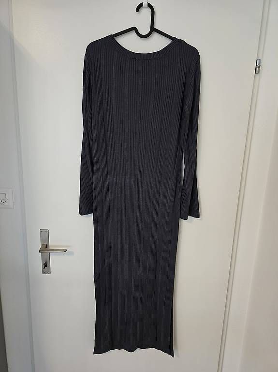 Vestiti: Dunkelgraues Rippstrickkleid, Gr. M – Usato da Chur venduto da jon_hd6n 1