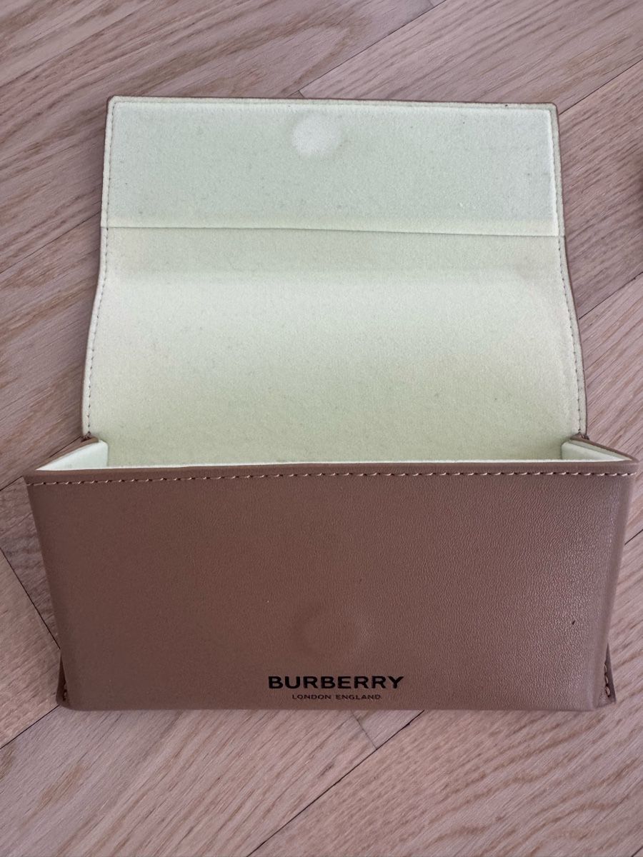 Burberry Occhiali & Lenti: (Original) Burberry Sunglasses – Nuovo (secondo la descrizione) da St. Gallen venduto da Asmolon 5