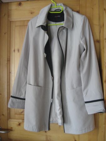 Regenmantel, col. beige/dunkelblau