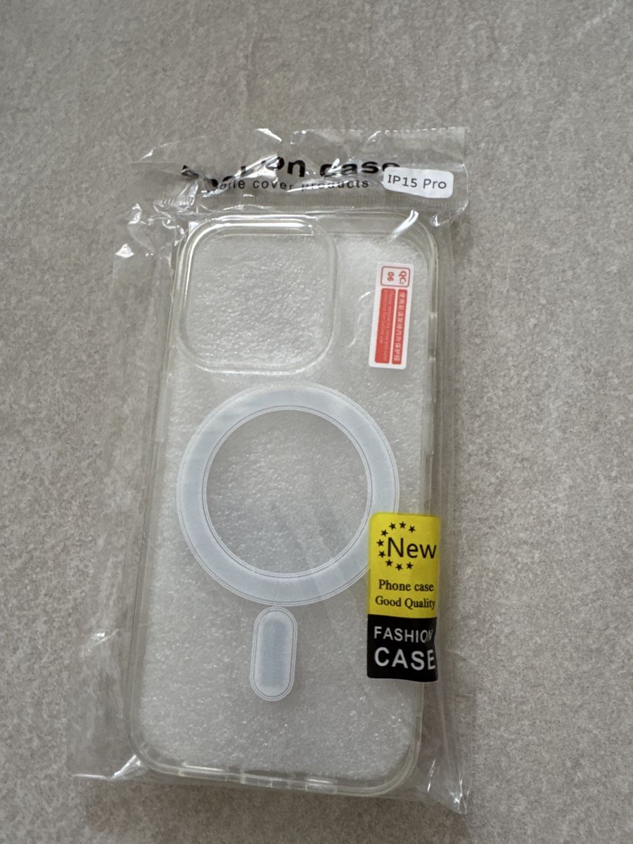 Apple Cover & Protezioni schermo: Cover iPhone 15 pro – Nuovo e nell'imballaggio originale da Buttikon SZ venduto da alf_g6sd 2