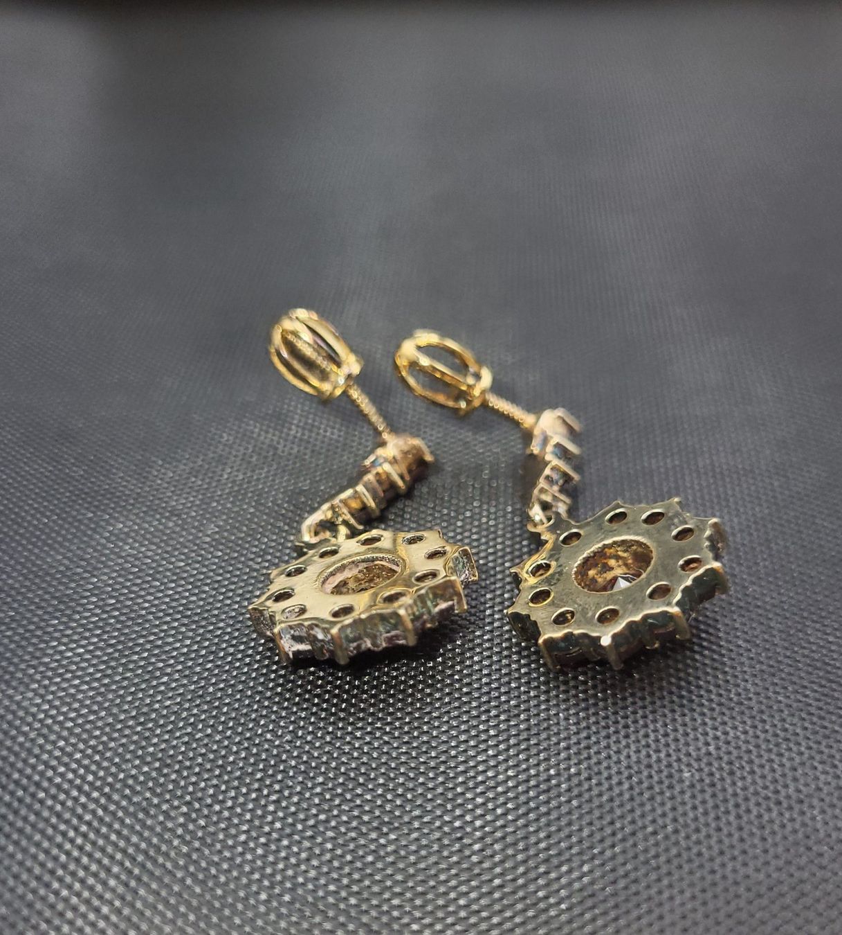 Orecchini pendenti & Orecchini a lobo: Gold Ohrringe Mit Granaten – Usato da Wald ZH venduto da Dasilver 6